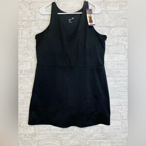 NWT GapFit Active Tank Womans Dress Size 2XL Pure Black color Built in Bra.